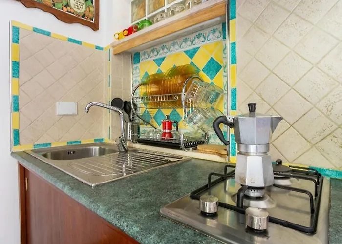Apartment Ave Cesare Rom